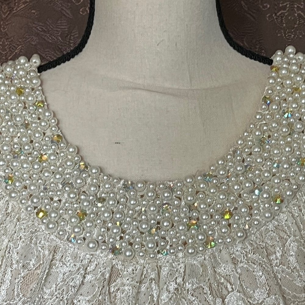 Cachet Dress For Homecoming, Bride, Prom, Lace & Pearl Beading Worn Once Size 16 - Picture 5 of 16